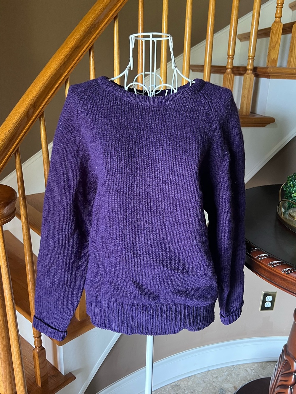 L.L. Bean Vtg 100% Pure Wool Purple Crewneck Sweater Outdoor Cabincore Size M